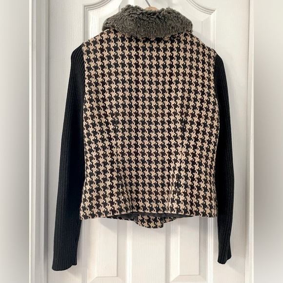 Cabi Houndstooth Mixer Sweater jacket with detachable faux fur collar, 4 - Picture 2 of 11